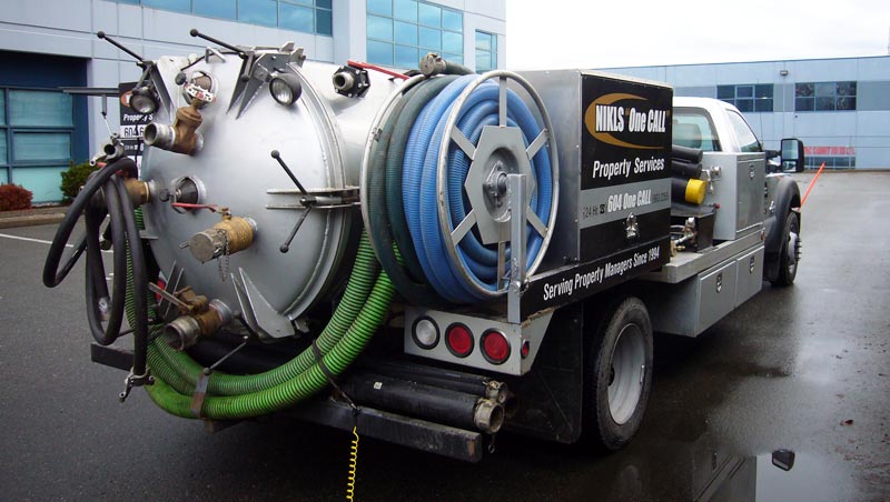 Pump-Truck-for-Catch-Basin-Cleaning